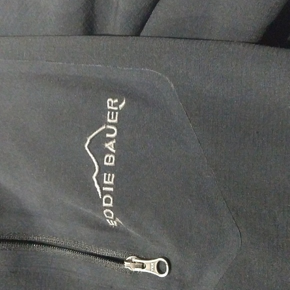 Black Eddie gauer ladies coat - Picture 3 of 3